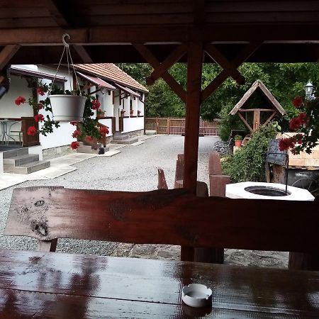 Kazsimér Vendégház Erdohorvati Exterior foto